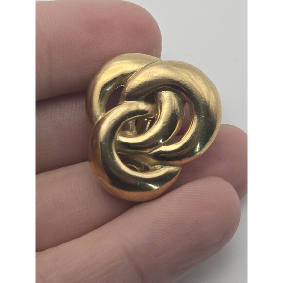 Givenchy Signed Triple Knot Clip On - Picture 3 of 6